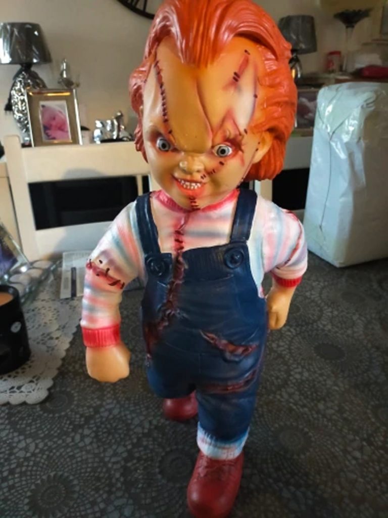 rv4 - Chucky Doll